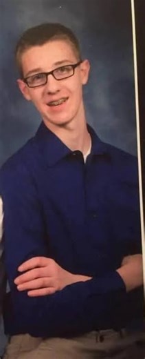 Matthew James Ruth: ID’d As Shooter Who Ambushed & K!lled 3 PA Cops While Stalking EX Girlfriend 24-year-old Matthew James Ruth, who is accused of stalking his ex-girlfriend, hid in her farmhouse in York County, Pennsylvania, and ambushed five police officers, killing three of them. This incident occurred on Wednesday, as reported by the county's district attorney. The shooting took place shortly after 2 p.m. on Wednesday at a farmhouse in North Codorus Township, PA, while police were trying to 