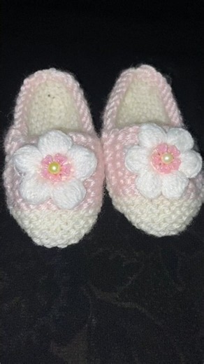 Baby booties knitting for beginners tutorial wool booties easy design#knitting #viral #diy #shorts##