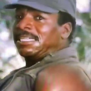 Poor Dillon. The CIA really did have him pushing too many pencils. #vhs #vhyes #vhscu #vhscollector #vhslove #videotape #vcr #feedyourvcr #vcrofdeathclips #action #80saction #scifi #aliens #dillonyousonofabitch #arnoldschwarzenegger #carlweathers #johnmctiernan #shaneblack #20thcenturyfoxhomeentertainment #predator | VCR of Death