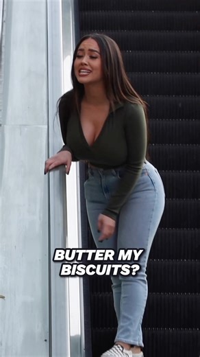 Touching Strangers Hands On The Escalator | BigDawsTv