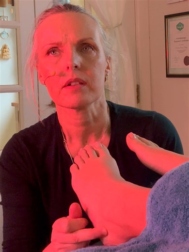 Reflexology Techniques for Hormonal Balance