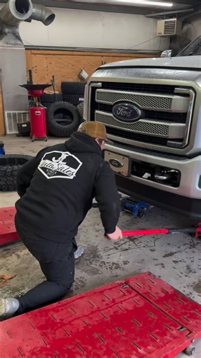 Behind the scenes of getting these two trucks dialed in and closer to being front line ready 😮‍🔥 #trucks #localbusiness #dealership #teamwork #moreheadcity | J&L Auto Sales