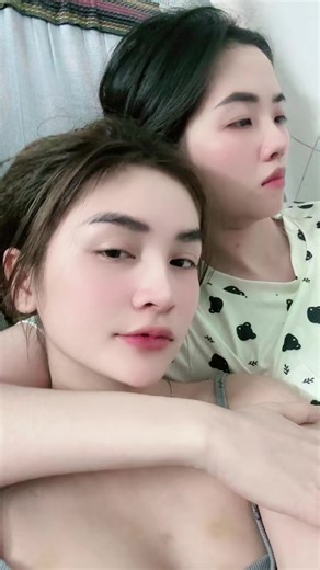 Cái kiểu cái kiểu được iu cái thấy mình đẹp gái hẳn ra😁@☁️ Gòn Cục Súc 🌈 #Sâu🐛Gòn☁️ #gei🌈👭 #báchhợp_lgbt_gei🌈 #báchhợp🌈