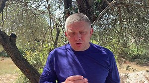 10K reactions · 1.9K shares | Zaráža ma obrovská miera nevedomosti, ktorá doslova trčí z návrhov Progresívneho Slovenska. Najskôr expert PS chce legalizovať všetky drogy. Ďalší tvrdí, že dôchodky na Slovensku sú vysoké. A teraz ako recept na zvyšovanie úrokov pri hypotékach ponúkajú dlhšiu splatnosť hypoték. Ľudia zaplatia viac, banky zarobia viac. Skutočne prekrásne! | Robert Fico | Facebook