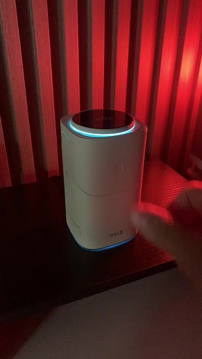 This 3 in 1 charger is from the future! #wireless #phonecharger #tech #gadget #technology #techtok #chargingstation #tiktokshop