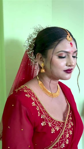 Stunning Bride's Beautiful Wedding Look