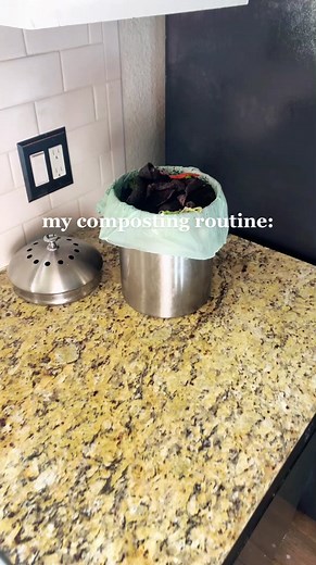 My composting routine!☺️♻️🥗 #composting #compost #athomecomposting #compostingforbeginners #zerowaste #foodwaste #fightfoodwaste #zerowasteliving