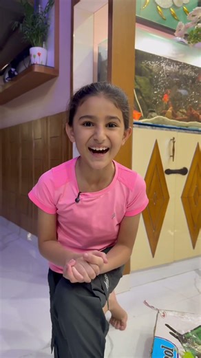 Tinku ke liye Papa Ne Mangwaya Mini Pool Table 😱😱😱