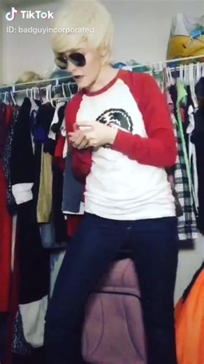 Homestuck Cosplay: Embracing the Spirit of Dave Strider