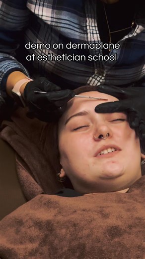 dermaplane demo at esthetician school! #dermaplane #exfoliation #facialtreatment #estheticianschool