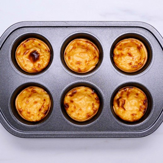 2.5M views · 5.4K reactions | 3 RECETTES FACILES À RÉALISER AVEC UN MOULE À MUFFINS :) | Jonas Zimmer | Facebook
