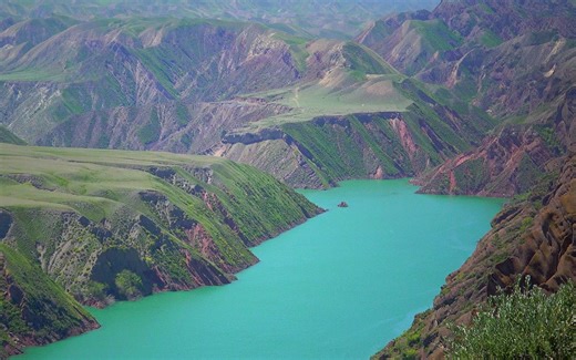 经典史诗音乐《Never Surrender》让你永远心生希望和澎湃的力量