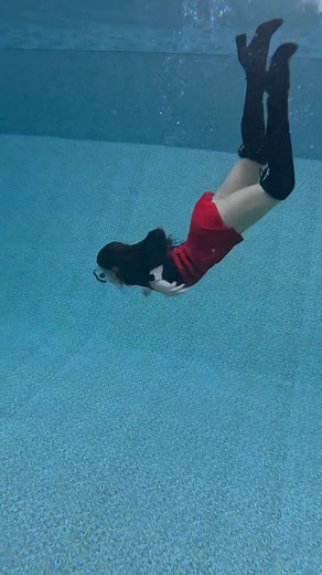 @nicoleskirts on Instagram: "swimming in my skirts 😍"