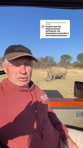 16K views · 658 reactions | Les rhinos profitent à d’autres espèces ! @metsisafarilodge se situe dans l’une des réserves avec la plus forte densité de rhinos au monde. Contrairement à d’autres endroits, il n’y a pas de braconnage (connu) dû à une localisation privilégiée (protégés par d’autres réserves et fermes clôturées autour) + une équipe anti braconnage très nombreuse et en activité 24h/24. | Valérian Mauvais | Facebook
