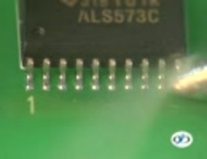 プロによるハンダ付け