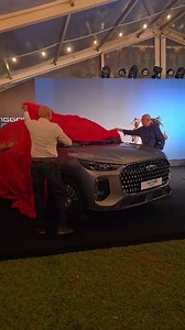 🚘 Sri Lanka’s Micro Cars has launched the All-New Chery Tiggo 9 PHEV AWD, brought in from Chery International – China’s No.1 car exporter. A luxury 7-seater SUV redefining elegance, innovation & intelligent drive. 🔋 Plug-in Hybrid | 🌍 1350 km combined range | ⚡ Fast charging Price Rs 28.8 million | Azzam Ameen