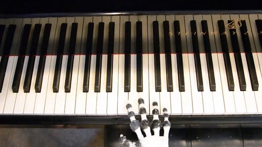 This piano-playing robot was able to perform with similar movements comparable to humans playing the same piece of music, in part because of soft, skeletonlike hands. http://bit.ly/2BvzWFW | Science