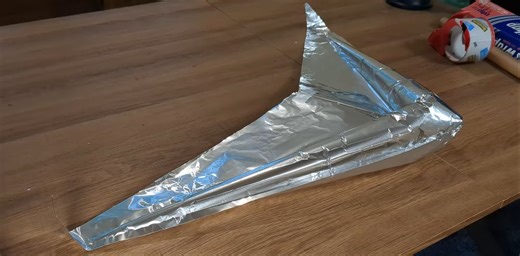 Making An Aluminium Foil Glider To Prototype Hydroforming