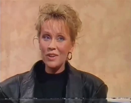 Agnetha Fältskog & Anni-Frid Lyngstad | Agnetha really has the sweetest voice 🥰 She sings so gentle and calm, bringing out the beautiful melody. Here is Agnetha in 1988 singing a... | Instagram