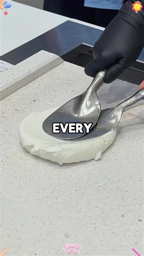 Discover the New Frozen World at Disneyland Paris