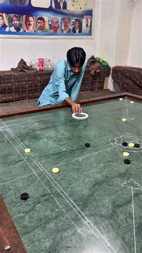 THIS SHOULDN’T WORK… BUT IT DID 🤯🔥#Carrom#Shorts#Viral#Trending#Foryou