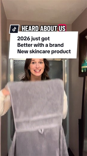 Today the evolution of bath towels begin with a towel that has been my holy grail, amazing skincare and hygiene product ever to make my skin glow🧖🏼‍♀️✨it’s a must-have product for daily use Be the first upgrade to the next best towel your skin will ever use…I know I can’t ever go back to an ordinary towel ever after using this amazing design. ✨ Meet the Face Saver Bath Towel — launching exclusively on Kickstarter. Introducing a patent-pending, face-only panel designed to keep yesterday’s bacte