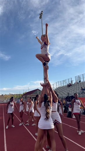 Creative stunt! #fyp #trending #cheer #stunt #fnl | stunts cheer