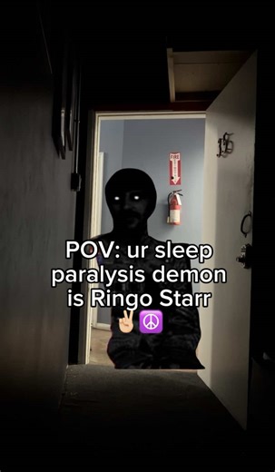 𝙋𝙊𝙑: 𝙪𝙧 𝙨𝙡𝙚𝙚𝙥 𝙥𝙖𝙧𝙖𝙡𝙮𝙨𝙞𝙨 𝙙𝙚𝙢𝙤𝙣 𝙞𝙨 𝙍𝙞𝙣𝙜𝙤 𝙎𝙩𝙖𝙧𝙧 ✌🏼☮️ BACK OFF BOOGALOO WRONGO KEEPS TORTURING ME IN MY SLEEP All you need is hate 😡 . . . . . #thebeatles #beatlesfans #sleepparalysis #ringostarr #britpop