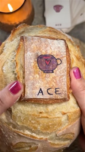 Sourdough bread art ✨3 tarot card designs ✨hand painted with edible food coloring #crunchyasmr