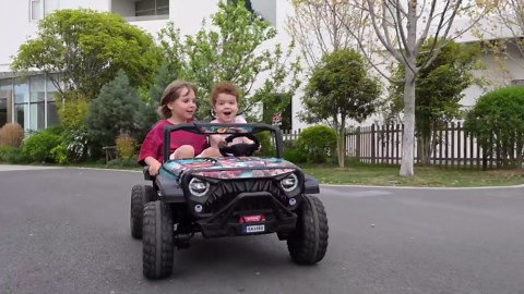 24V Ride on Toys for Big Kids, Ride on Truck with Remote Control - 4WD Electric Car, 2 Seater UTV, Spring Suspension, Front & Behind LED Lights, Dual Storage, 3 Speeds, Music, Pink