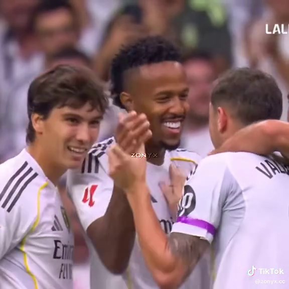 Best Soccer Goals of All Time You Must See