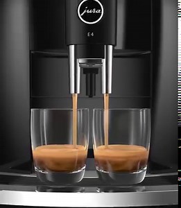 Der Vollautomat für Kaffee- und Designpuristen: perfekte Schwarzkaffe-Spezialitäten, perfekt inszeniert. Natürlich frisch gemahlen, nicht gekapselt. Innovative High-End-Technologie sorgt für volles Aroma, elegantes Design für zeitlosen Stil. Unsere E4: Zeigen Sie Geschmack. Hier geht's zur E4: https://bit.ly/E4pianoblack | JURA