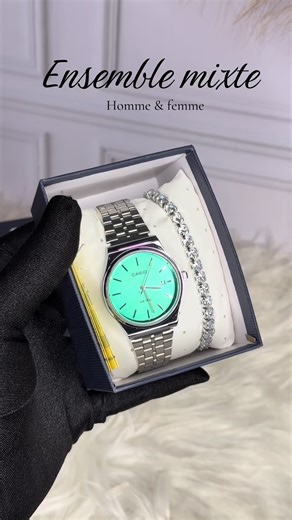 Montre Casio mixte : un seul style, deux poignets