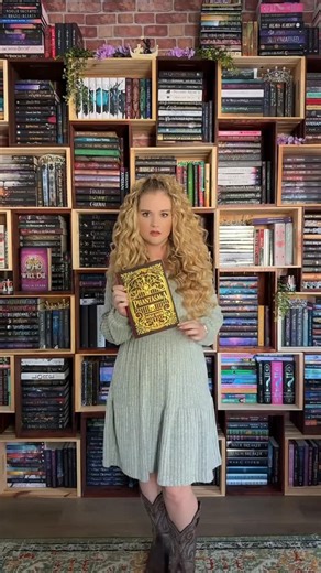 Rae Tempel on Instagram: "📚𝙷𝚎𝚕𝚕𝚘 𝙱𝚘𝚘𝚔 𝙳𝚛𝚊𝚐𝚘𝚗𝚜📚 QOTD: Who is your favorite Disney princess? I have many favorite Disney princesses! My top 3 are Belle, Rapunzel & Merida! Books: ✨Phantasma- @kaylsmoon Have you read this book? Sound Credit/ IB: @isamorinellitorres from TT🩷 #bookreels #booklover #fantasybooks #reader #romancebooks"