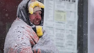 Man waits 13 hours for cheeseburger ... again