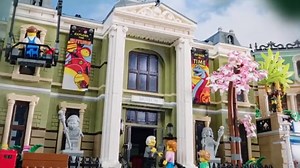 Every exhibit in LEGO Icons 10326 Natural History Museum