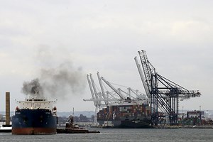 What happens when robots take over America's port jobs