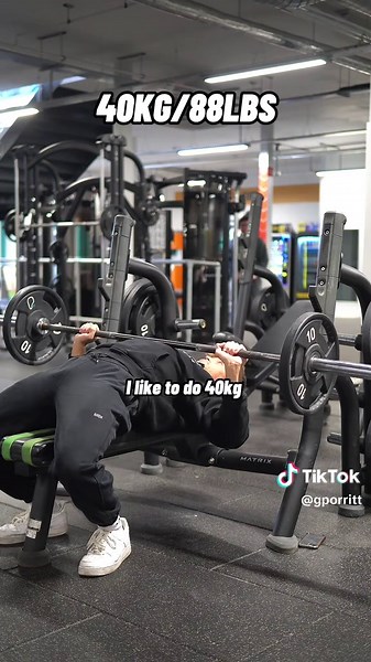 How to Bench Press 100kg Easily for Beginners