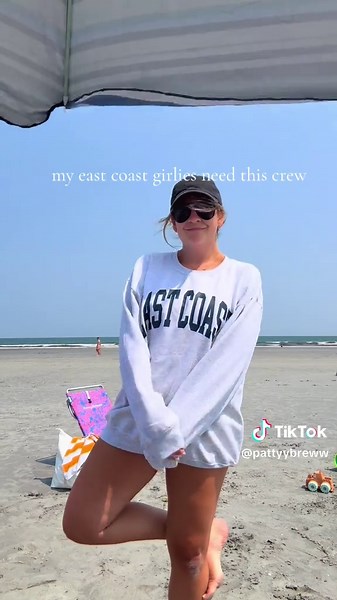 Under $20 for this perfect east coast summer crew 🌊 it’s not super heavy so perfect for a breezy beach day. I got an XL for a big oversized fit 😍 I’m a sucker for a crew neck and this is my new faveeeee ☀️