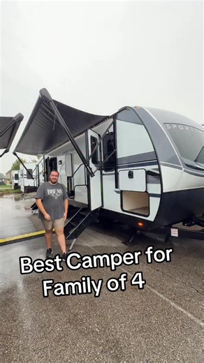 Obsessed!! This shockingly-affordable camper is fully loaded and ready for adventure 🤩⛰️🌊🌲🌴 ✔️ New Bunkbed Design ✔️ Private, Cozy Bedroom for Parents ✔️Super Fun Floorplan ✔️ Just enough new RV technology to make your trips easier without any headaches This is the 2026 @venture_rv SportTrek 271VBH This is a travel trailer aka bumper pull that is 33 feet long and 6,980lbs dry. I think it’s the perfect, modern family camper for parents who also want to enjoy camping trips and vacation. My fav