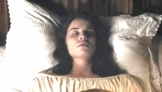 What did Elizabeth die of in Poldark and what happened to her baby?