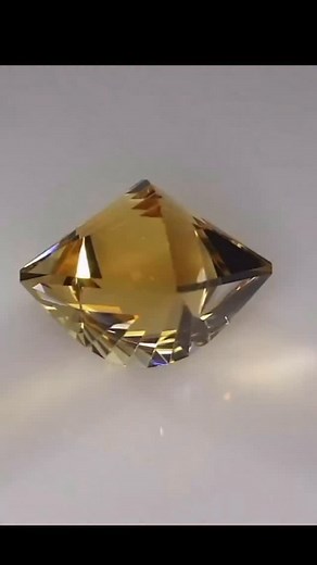 Bi-Color Citrine from Bolivia - 25 carat, 15.6 mm #hashnu #crystals #gemstone #gemstones #gems #jewels #jewelry #jewelrydesign #lapidary #gemcutting #gemology #goldsmith #rockhounds #minerals #quartz #citrine #collectorgems #lapidaryarts #wirewrap #gem #gemstonejewelry #necklace #pendent #faceting #ring #rockhound #minerals #quartz #ultratec | Hashnu Stones & Gems