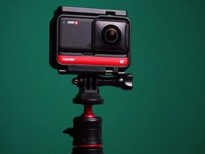 它是2020年最值得购买的运动相机吗？insta360ONER开箱体验评测.