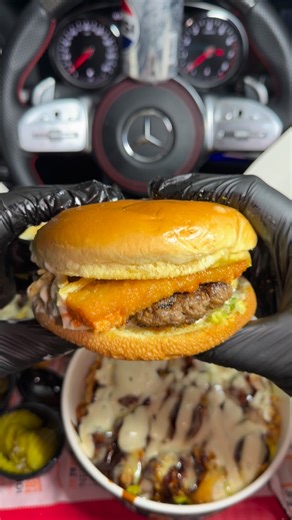 ‎راعي الاكل 🇮🇶‎ on Instagram‎: "وكالة لبنانية اجتي من لبنان الى بغداد عدهم 18 فرع بلبنان اكلهم كلة صوصات 🫠🫠 ومشهورين بلفة البولنس سعرهة 5.500 بركر موزريلا 6.500 سغنيتشر فرايز 5.500 ريزو سيغنيشر 6.000 سلط مكسيكان 5.500 عنوانهم المنصور - الرواد موجودين ع طلباتي وطلبات وبلي حسابهم @boneless.iraq . . #راعي_الاكل #دليل #مطاعم #العراق🇮🇶 #العراق #طعام #لذيذ #ترند #اكسبلور"‎