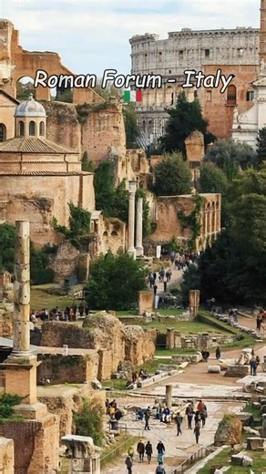 62K views · 3.8K reactions | *"Rome’s ancient heartbeat echoes through the Roman Forum, where columns whisper of Caesars past and the Colosseum stands watch in timeless majesty. ️☀️"* #RomanForum #Colosseum #daysinitaly | Days in Italy | Facebook