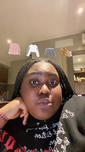 I’m going to make this a series, like if you’ll want me to try out clothes #randomoutfits #randomoutfitgenerator #fyp #viral #series