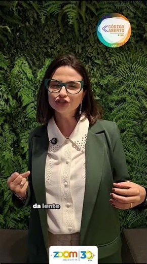 Assista ao podcast Código Aberto: Conversas sobre Educação, com Adriessa Santos 🎙️