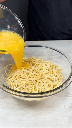 305K views · 1.4K reactions | Eier und Nudeln, ein perfektes Rezept! | Rezepte Lernen | Facebook