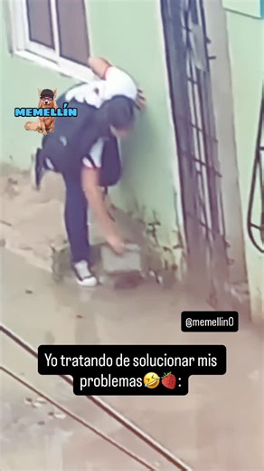 MEMELLÍN🤩◬ ✡︎ 𓁈 | No soy yo, pero me pasaría a mí fácilmente 🤣🍓 #memes #humor #colombia #viral #risas #comedia | Instagram