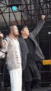 Askhan performed with Saman a few days ago, sharing the stage for 10 minutes on two beautiful songs together. This is a Changchun exclusive! | Nine Treasures
